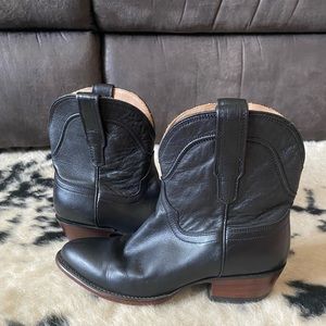 TECOVAS PAIGE black boot size 8B